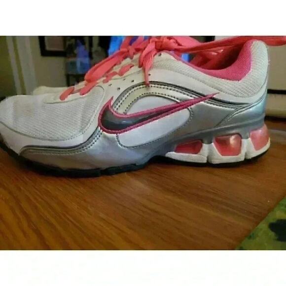 NIKE AIRMAX REFRESH 4 WOMENS RUNNING SHOES WHITE/ PINK 366373-102 SIZE 7 B6 - Picture 1 of 7
